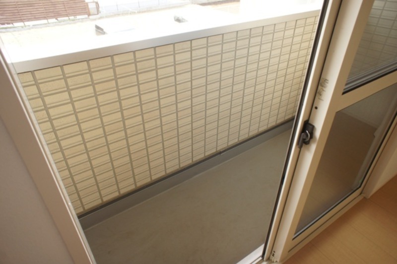 バルコニー　図面と現状に相違がある場合には現状を優先