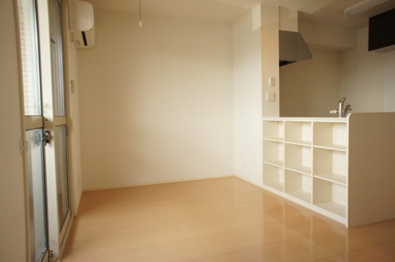 居室・リビング　図面と現状に相違がある場合には現状を優先