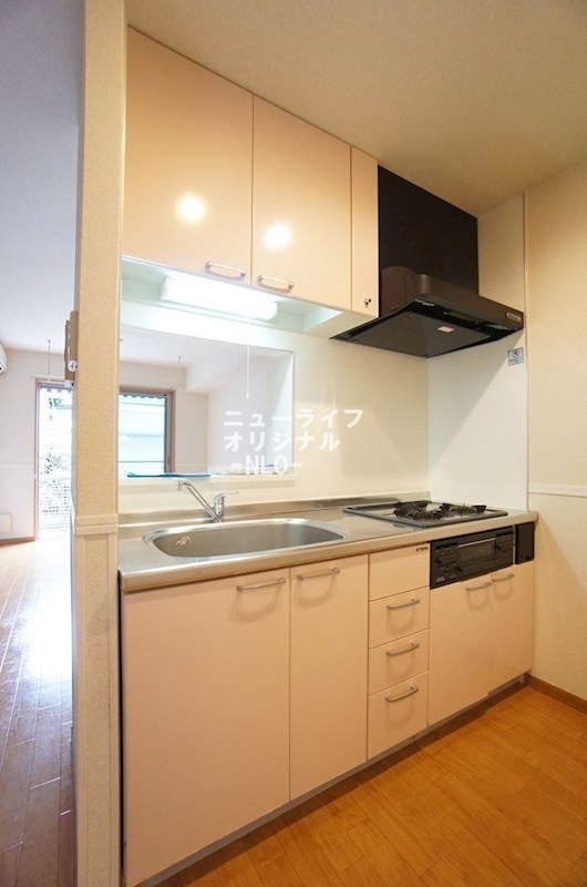 キッチン　ご家族との会話が弾むカウンター付き対面式キッチン