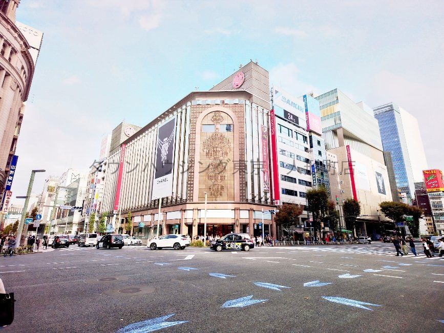 ショッピングセンター　銀座三越（ショッピングセンター）まで870m