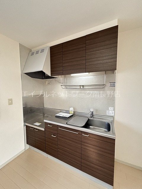 キッチン　別部屋参考写真です。