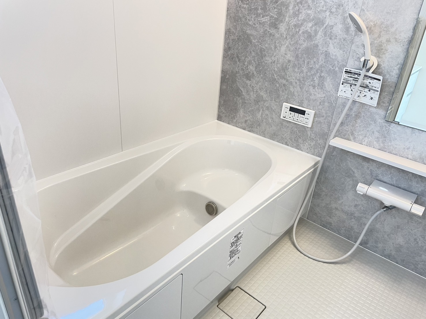 バス・シャワールーム　別部屋の写真です（参考までに）