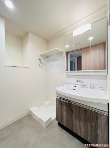 洗面設備　同マンション別部屋　参考写真