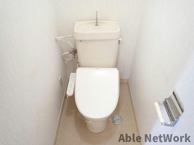 トイレ　温水洗浄暖房便座