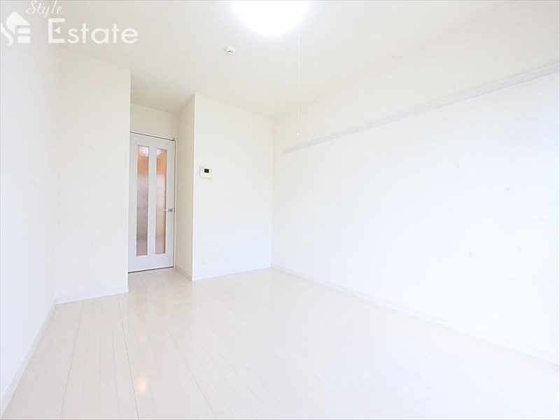 居室・リビング　内装