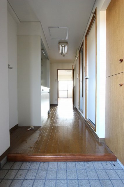 玄関　同物件別号室