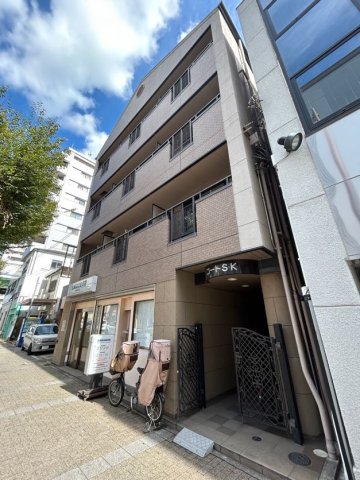 建物外観　外はこのようになっています