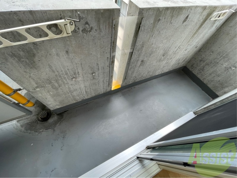 バルコニー　バルコニーです。洗濯物を干したり一息ついたりできますね！