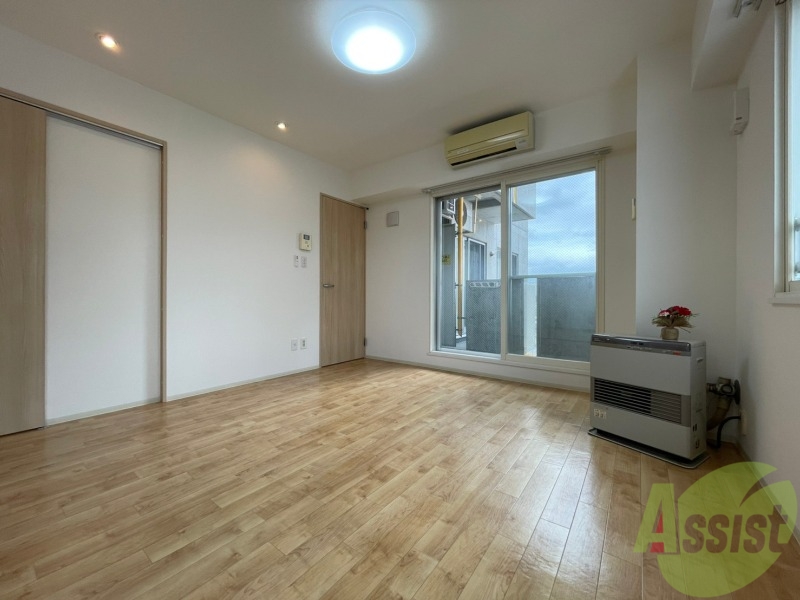 居室・リビング　広くてキレイなお部屋が広がっていて、充実した生活が送れそう。