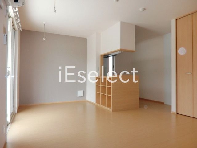 居室・リビング　開放的なリビングです