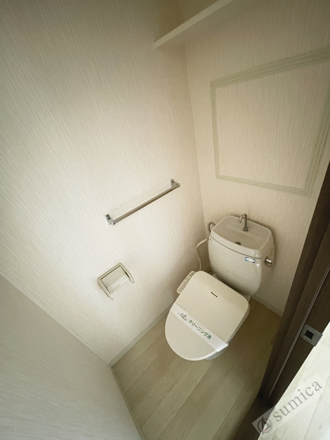 トイレ　温水洗浄便座付き♪♪