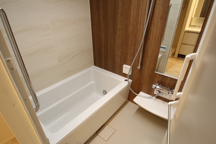 バス・シャワールーム　☆ゆったりくつろげるお風呂☆