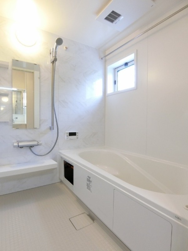 バス・シャワールーム　図面と現状に相違がある場合には現状を優先