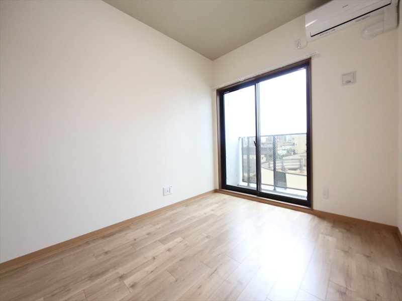 その他部屋・スペース　洋室6.2帖　エアコン付き　南向きバルコニー