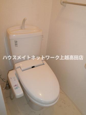 トイレ　温水洗浄暖房便座