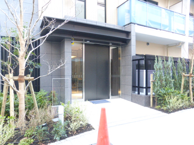 エントランス　エントランス