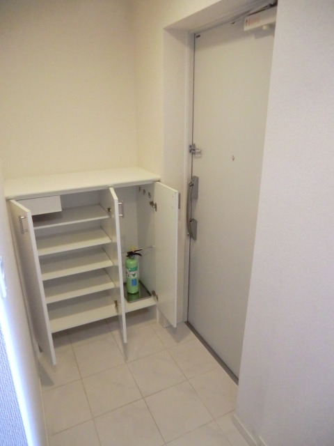 玄関　シューズボックス