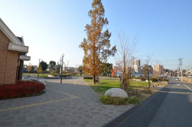 公園　駅前公園（公園）まで3000m