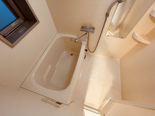 バス・シャワールーム　きれいなお風呂です