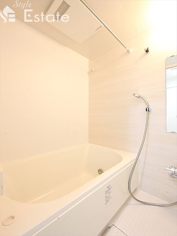 バス・シャワールーム　バスルーム