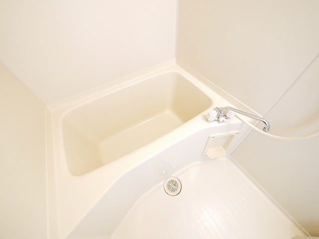 バス・シャワールーム　お風呂で日々の疲れを落としましょう