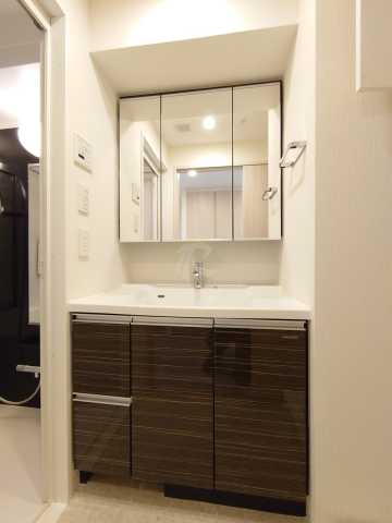 洗面設備　室内見学承ります。当店掲載物件以外もまとめてお問合頂けます。