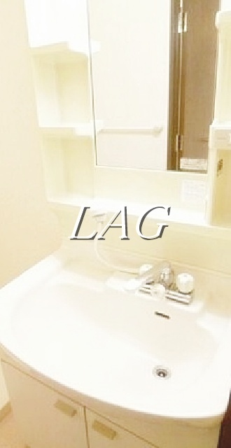 洗面設備　洗面台です。