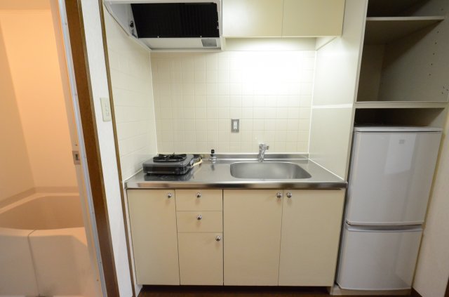 キッチン　壁付けキッチンでスペースを有効活用できます！