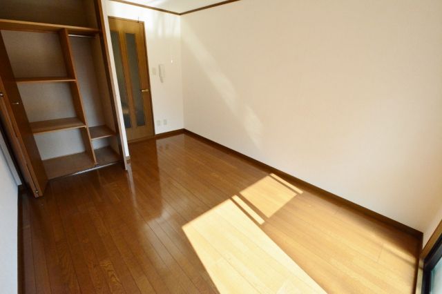 居室・リビング　エアコン付きで初期費用を抑えられます♪