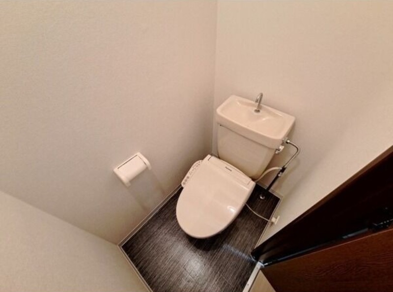 トイレ　図面と現状に相違がある場合には現状を優先