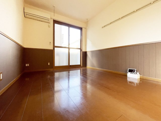 居室・リビング　別室参照