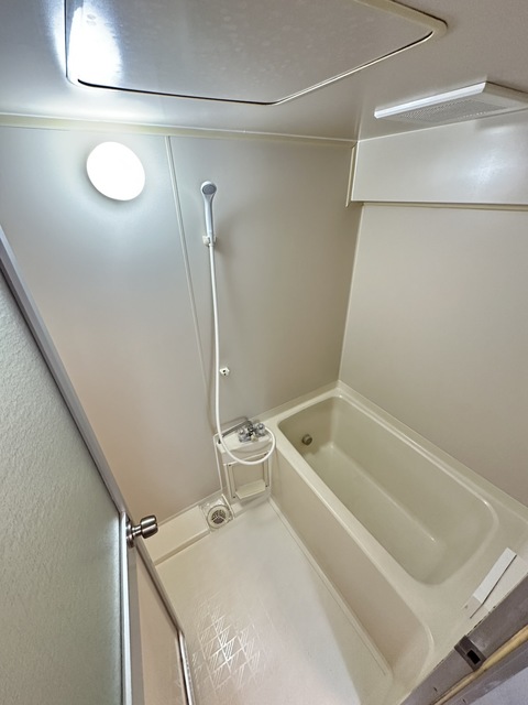 バス・シャワールーム　別部屋参考写真です