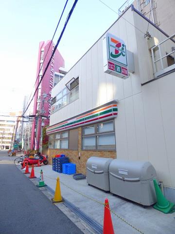 コンビニ　セブンイレブン（コンビニ）まで911m