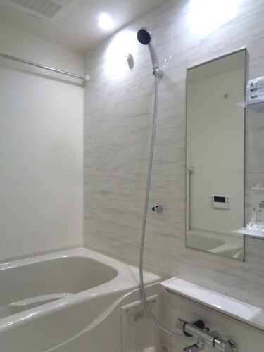バス・シャワールーム　浴室