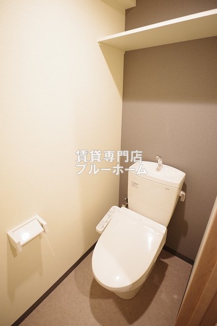 トイレ　温水洗浄便座付きのトイレです！