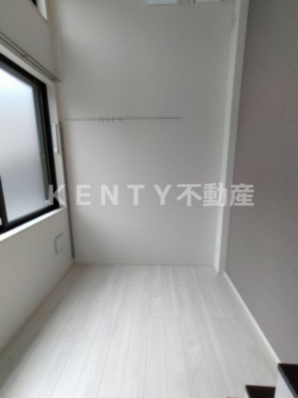 居室・リビング　こちらのリビングで趣味の時間をお楽しみください