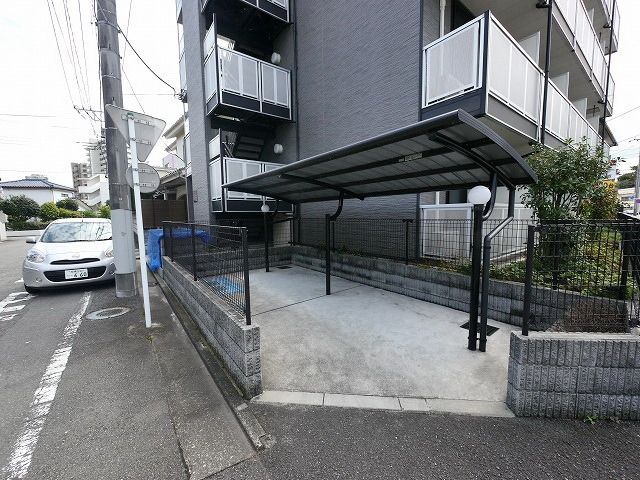 その他共有部分　★屋根付駐輪場あります★