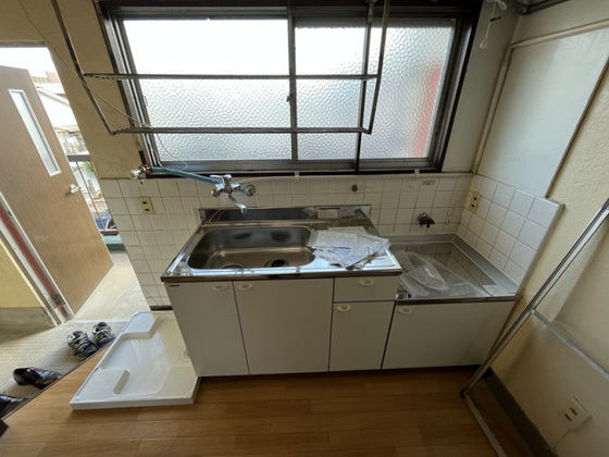 キッチン　※別部屋の写真です