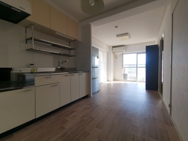 居室・リビング　別号室の画像です。ご参考下さい