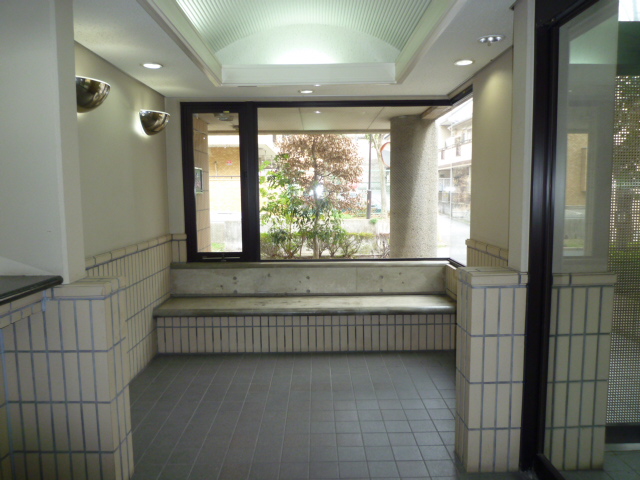 その他共有部分　1階　明るいロビー