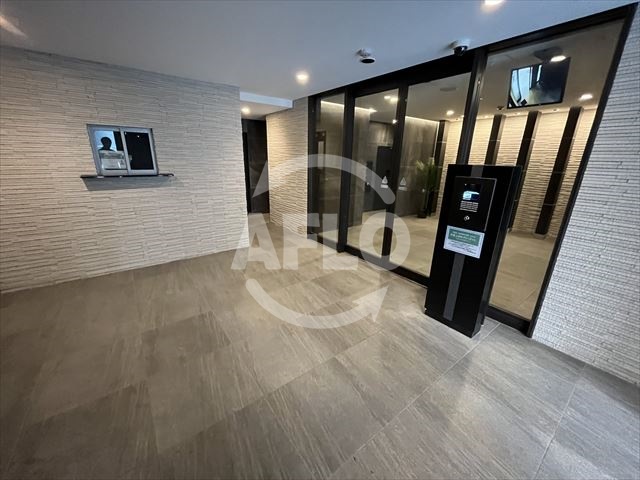 エントランス　エスリード大阪上本町グリース　エントランス