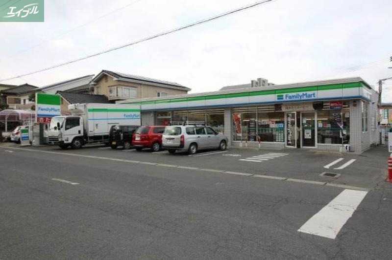 コンビニ　ファミリーマート岡山西川原一丁目店（コンビニ）まで867m