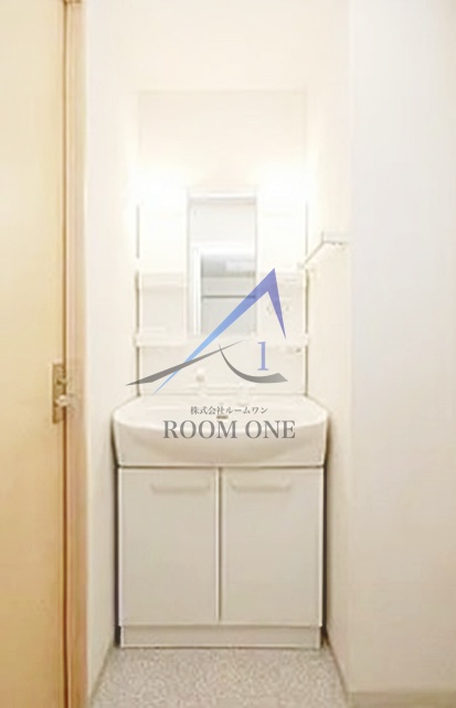 洗面設備　洗面台です。