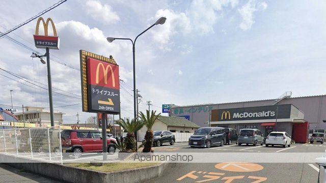 飲食店　マクドナルド２６号島橋店（飲食店）まで215m