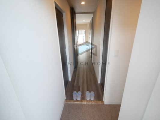 玄関　シューズインクローゼット付きの玄関