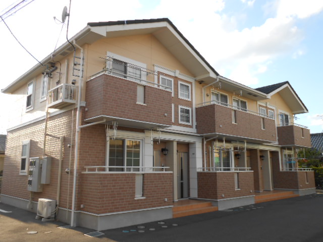 建物外観　バルコニー・玄関側を南東方向より撮影