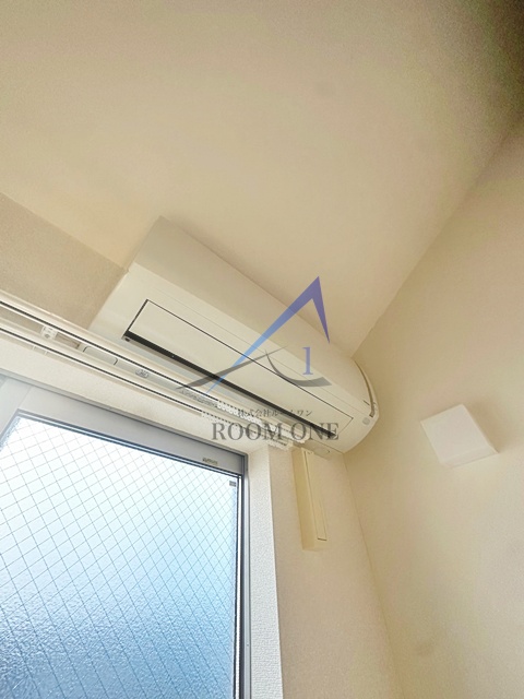 その他　エアコン付です。