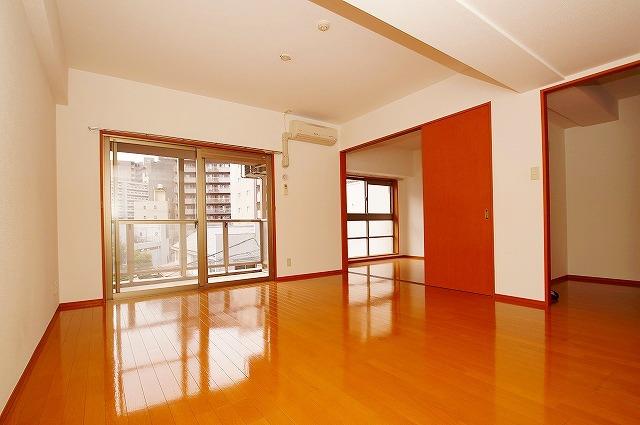 居室・リビング　おしゃれな居間です