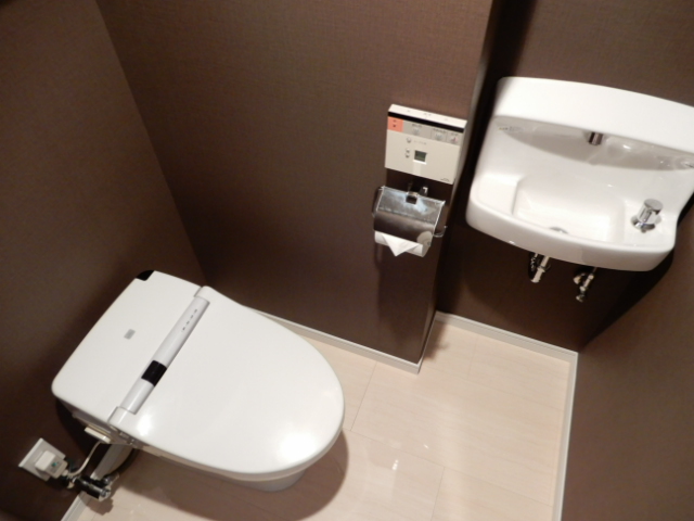 トイレ　トイレ