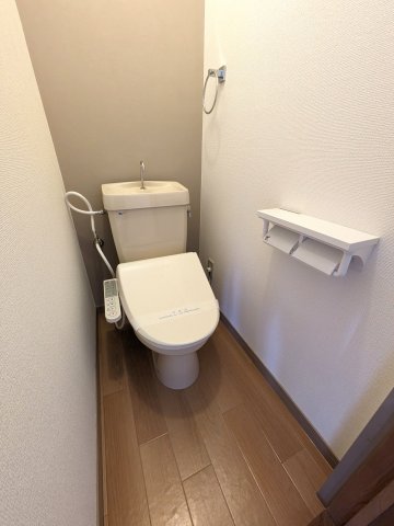 トイレ　清潔感のあるトイレです